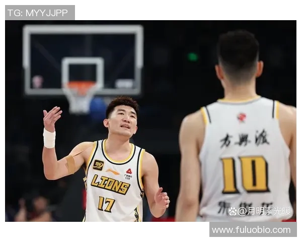 赛后分析:上海篮球队与北京篮球队的战术配合与表现评估 赛后分析:上海篮球队与北京篮球队的战术配合与表现评估