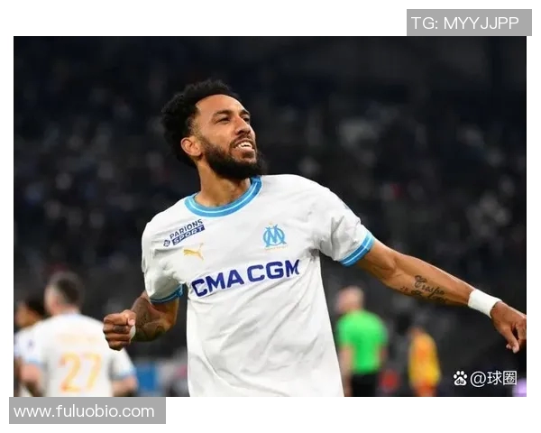 足球明星拍照秘籍揭秘如何在镜头前展现最佳状态与魅力